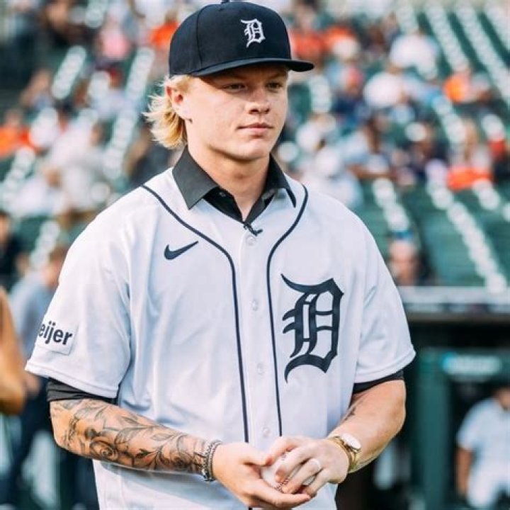 Max Clark Biography, Age, Height, Wife, Net Worth, Family