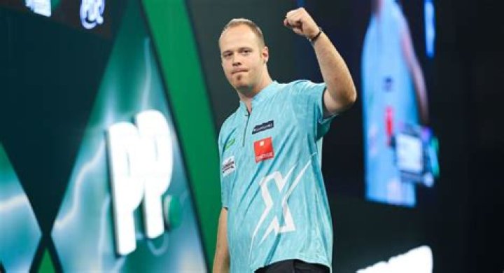 Max Hopp Biography, Age, Height, Wife, Net Worth, Family