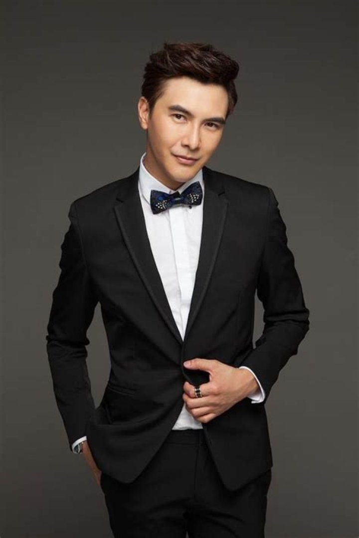 Melvin Sia Biography, Age, Height, Wife, Net Worth, Family