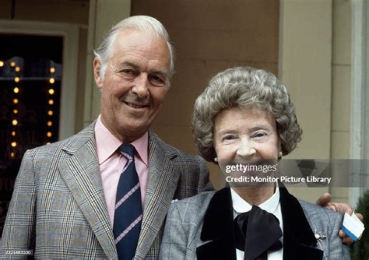 Michael Denison Biography, Age, Height, Wife, Net Worth, Family