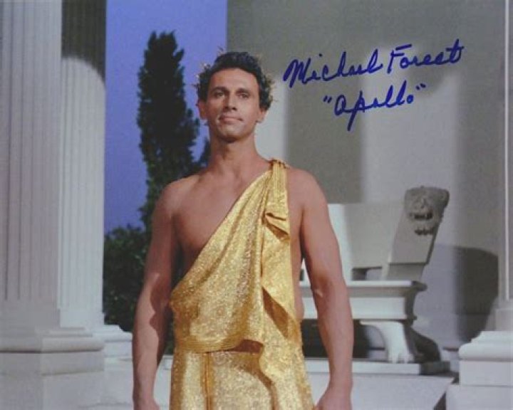 Michael Forest biografía, edad, altura, esposo, net worth, familia