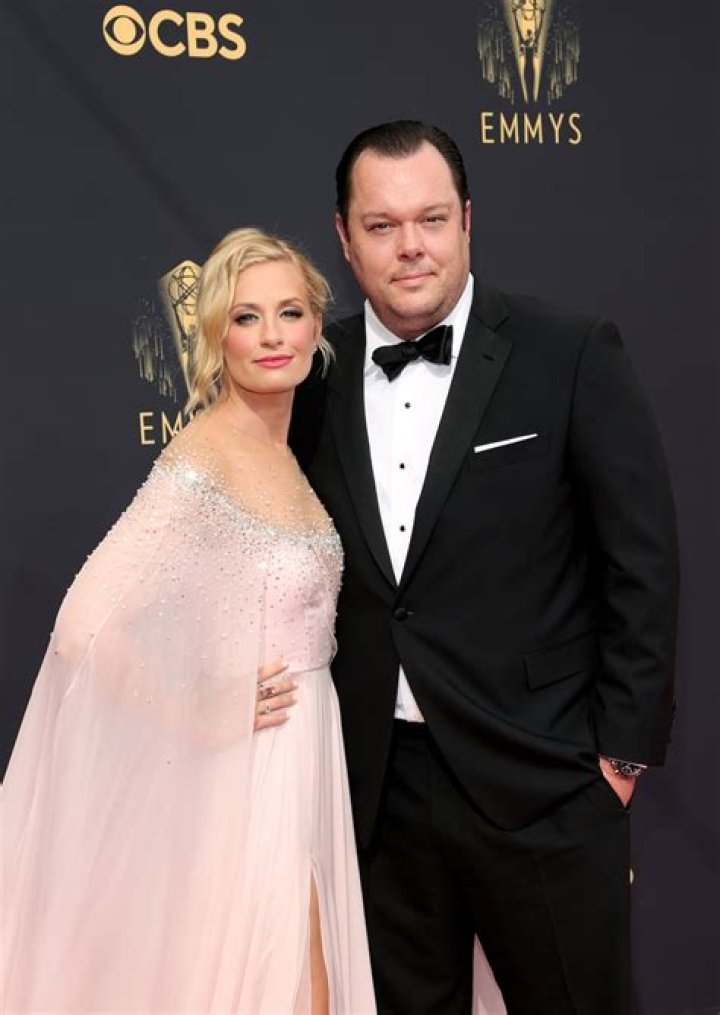 Michael Gladis Biography, Age, Height, Wife, Net Worth, Family
