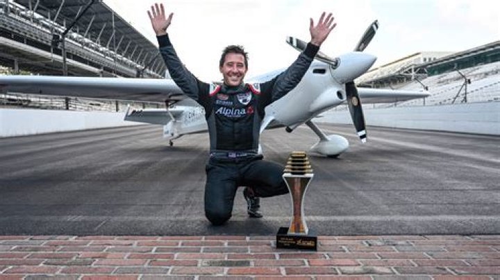 Michael Goulian Biography, Age, Height, Wife, Net Worth, Family