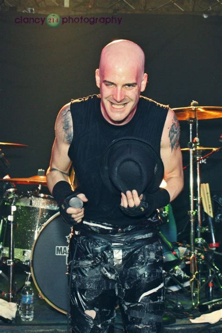 Michale Graves biografía, edad, altura, esposo, net worth, familia