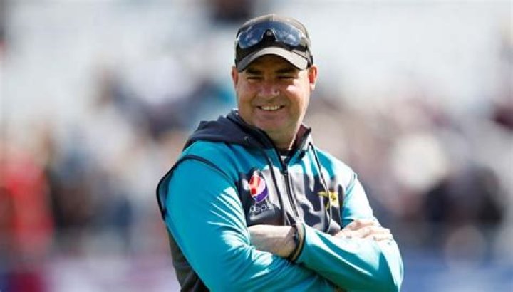Mickey Arthur Biography, Age, Height, Wife, Net Worth, Family