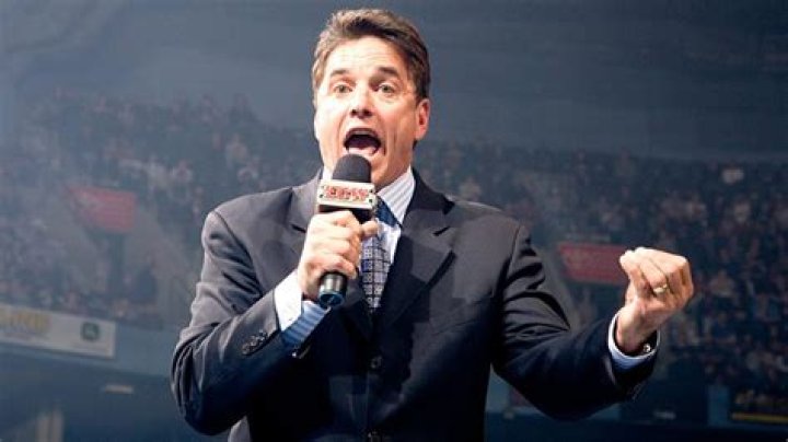 Mike Adamle Biography, Age, Height, Wife, Net Worth, Family