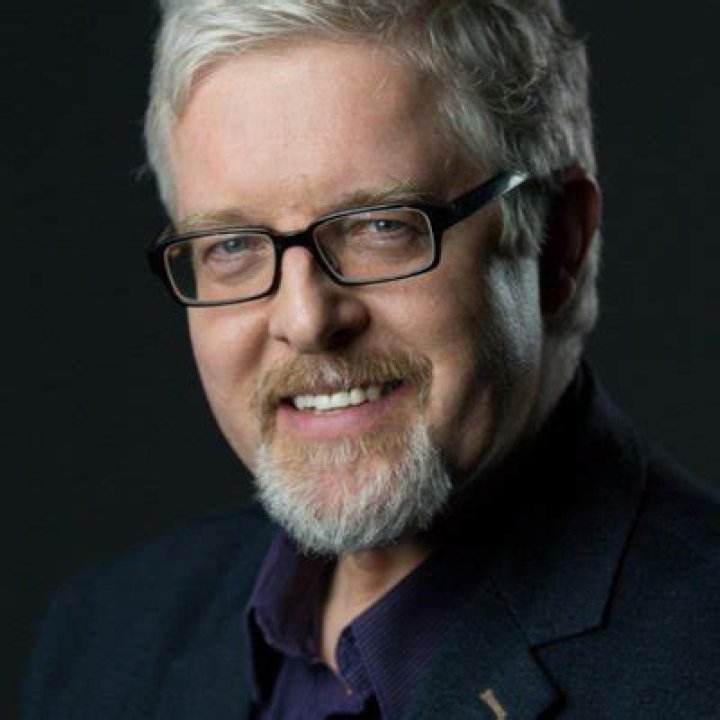 Mike Berry Biography, Age, Height, Wife, Net Worth, Family