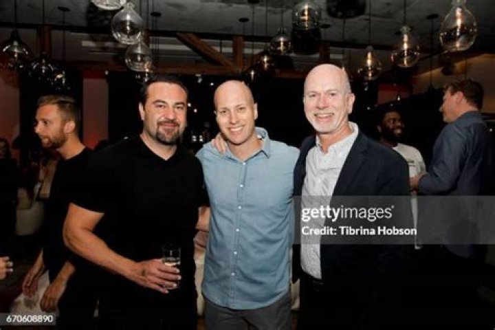 Mike Caren Biography, Age, Height, Wife, Net Worth, Family