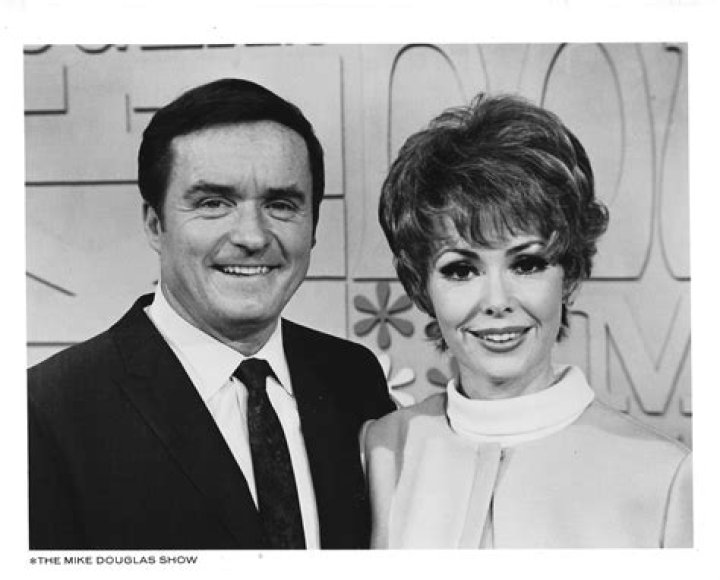Mike Douglas Biography, Age, Height, Wife, Net Worth, Family