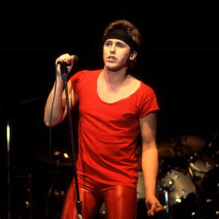 Mike Reno Biography, Age, Height, Wife, Net Worth, Family