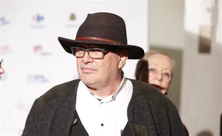 Mircea Dinescu Biography, Age, Height, Wife, Net Worth, Family