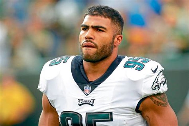 Mychal Kendricks biografía, edad, altura, esposo, net worth, familia