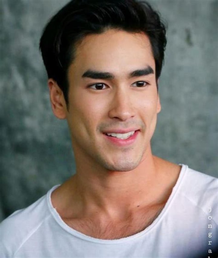 Nadech Kugimiya Biography, Age, Height, Wife, Net Worth, Family