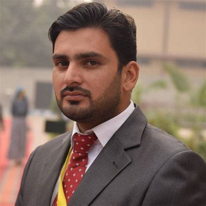 Nadeem Raza Biography, Age, Height, Wife, Net Worth, Family