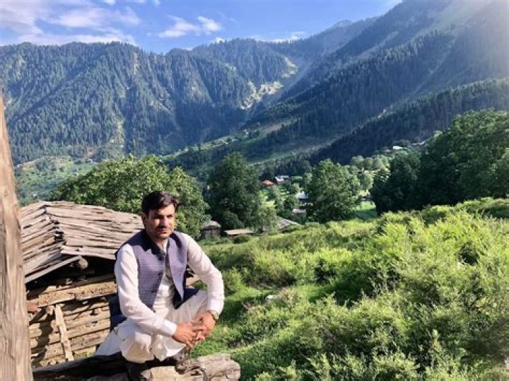 Nadeem Sikander Biography, Age, Height, Wife, Net Worth, Family