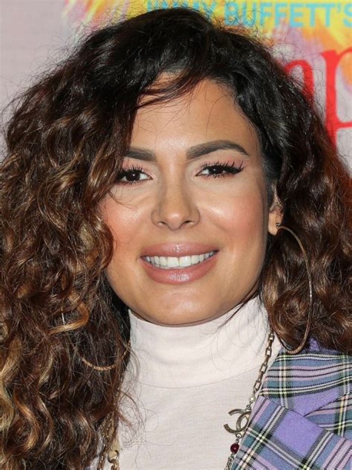 Nadine Velazquez Biography, Age, Height, Husband, Net Worth, Family