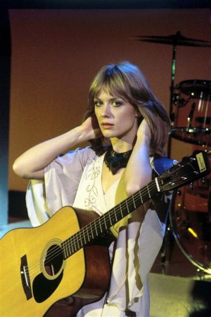 Nancy Wilson Biography, Age, Height, Husband, Net Worth, Family