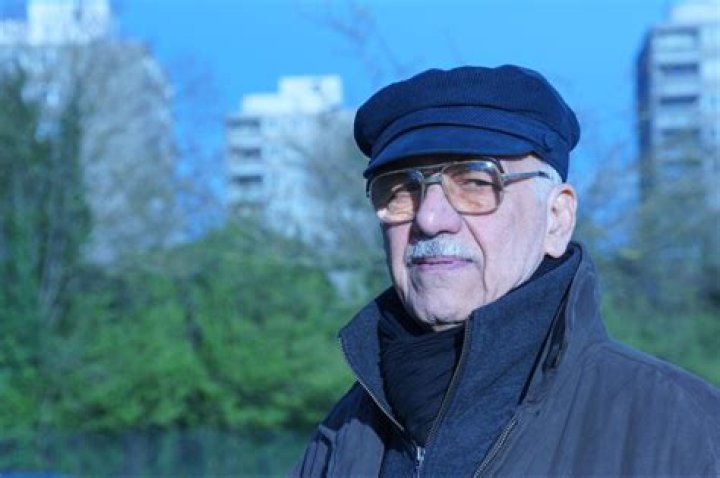 Nashenas Biography, Age, Height, Wife, Net Worth and Family