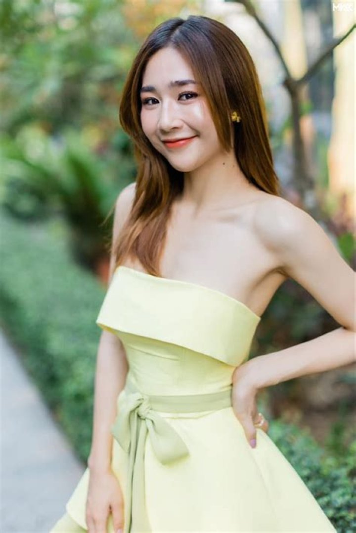 Naw Phaw Eh Htar Biography, Age, Height, Husband, Net Worth, Family