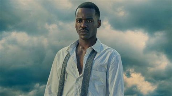 Ncuti Gatwa Biography, Age, Height, Wife, Net Worth, Family