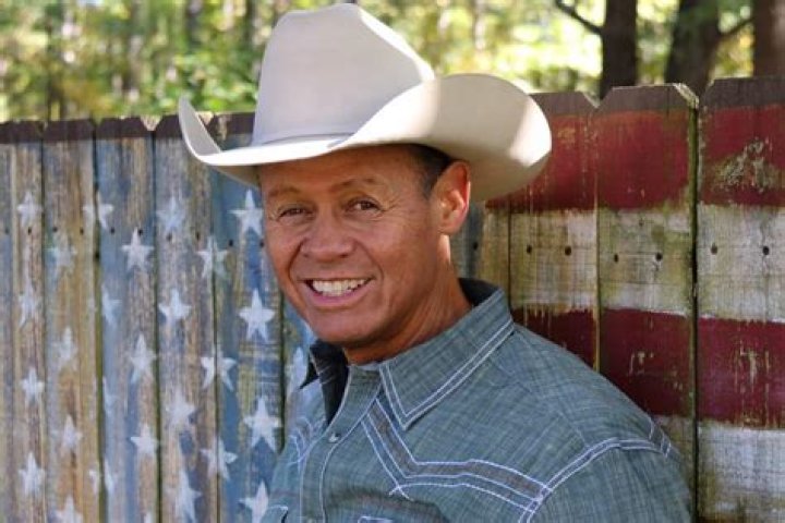 Neal McCoy Biography, Age, Height, Wife, Net Worth, Family