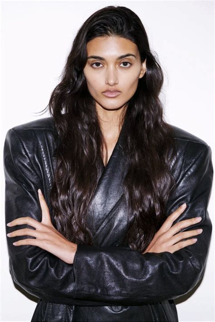 Neelam Gill biografía, edad, altura, esposa, net worth, familia