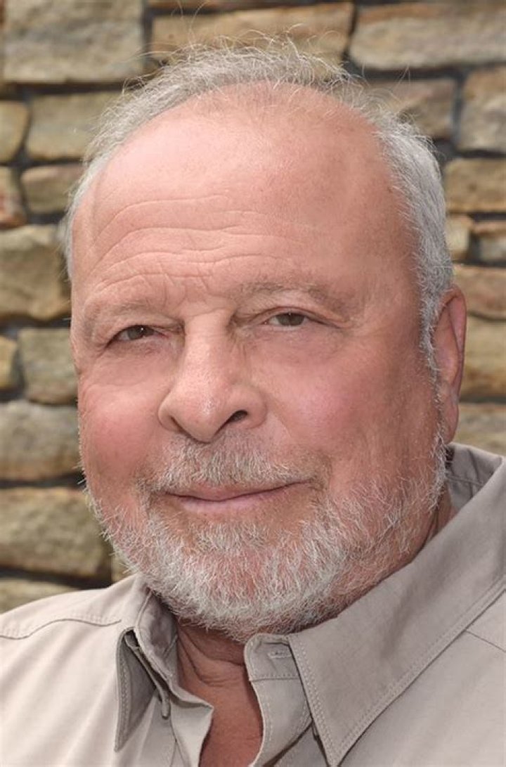 Nelson DeMille Biography, Age, Height, Wife, Net Worth, Family