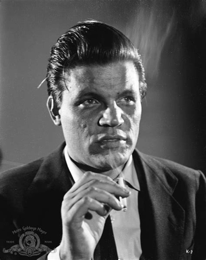 Neville Brand Biography, Age, Height, Wife, Net Worth, Family