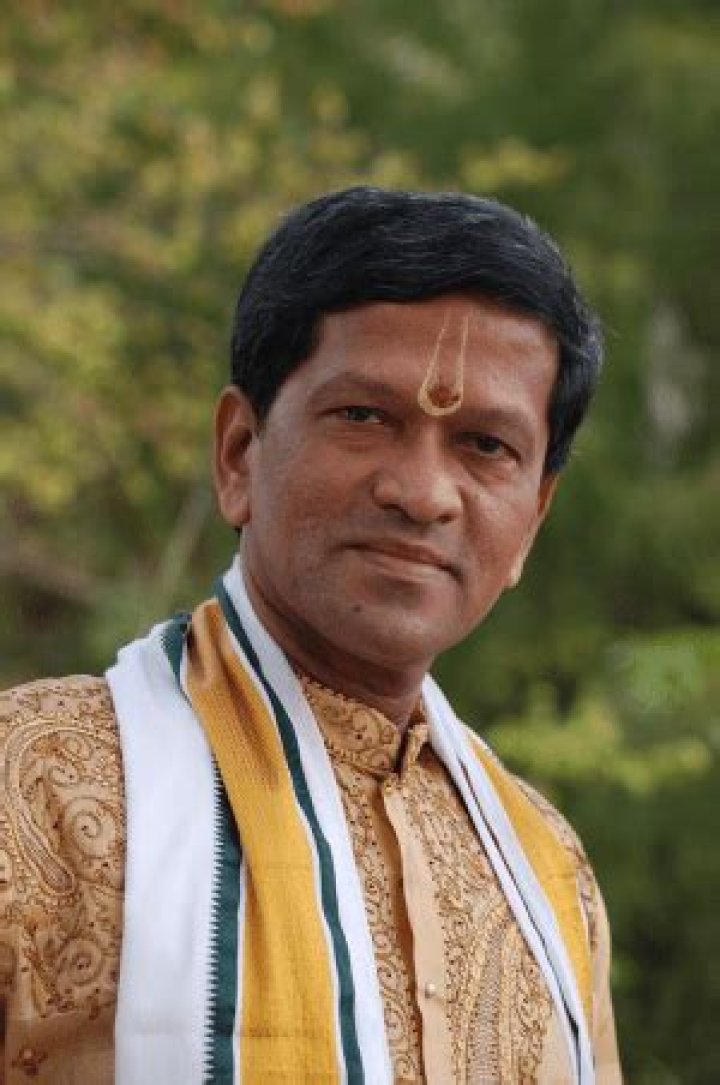 Neyveli Santhanagopalan Biography, Age, Height, Wife, Net Worth, Family