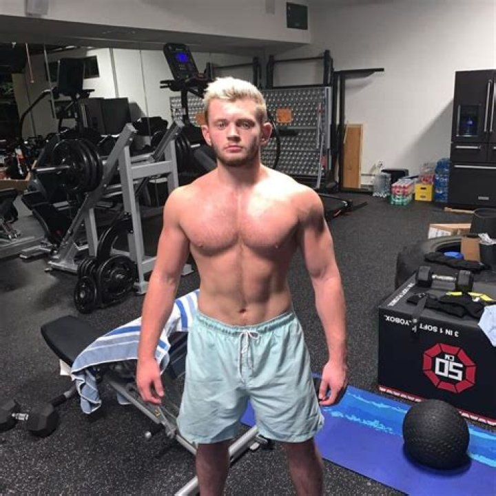 Nicky Ryan Biography, Age, Height, Wife, Net Worth, Family