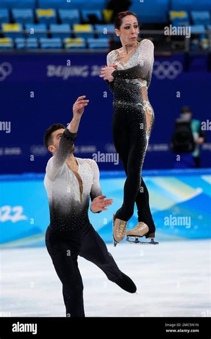 Nicole Della Monica biografía, edad, altura, esposa, net worth, familia