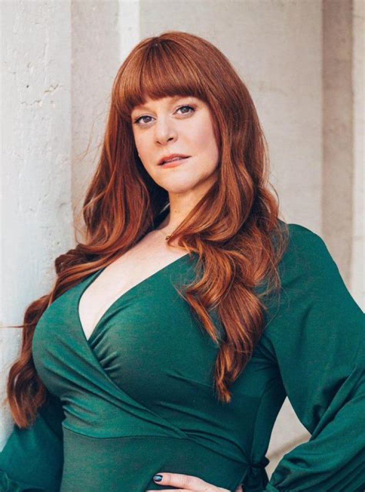 Nikki Duval Biography, Age, Height, Husband, Net Worth, Family