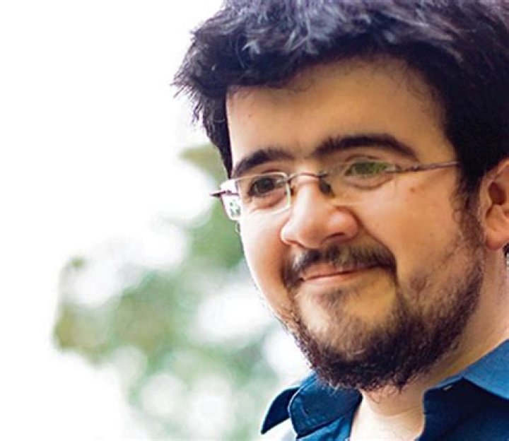 Nipun Dharmadhikari Biography, Age, Height, Wife, Net Worth, Family