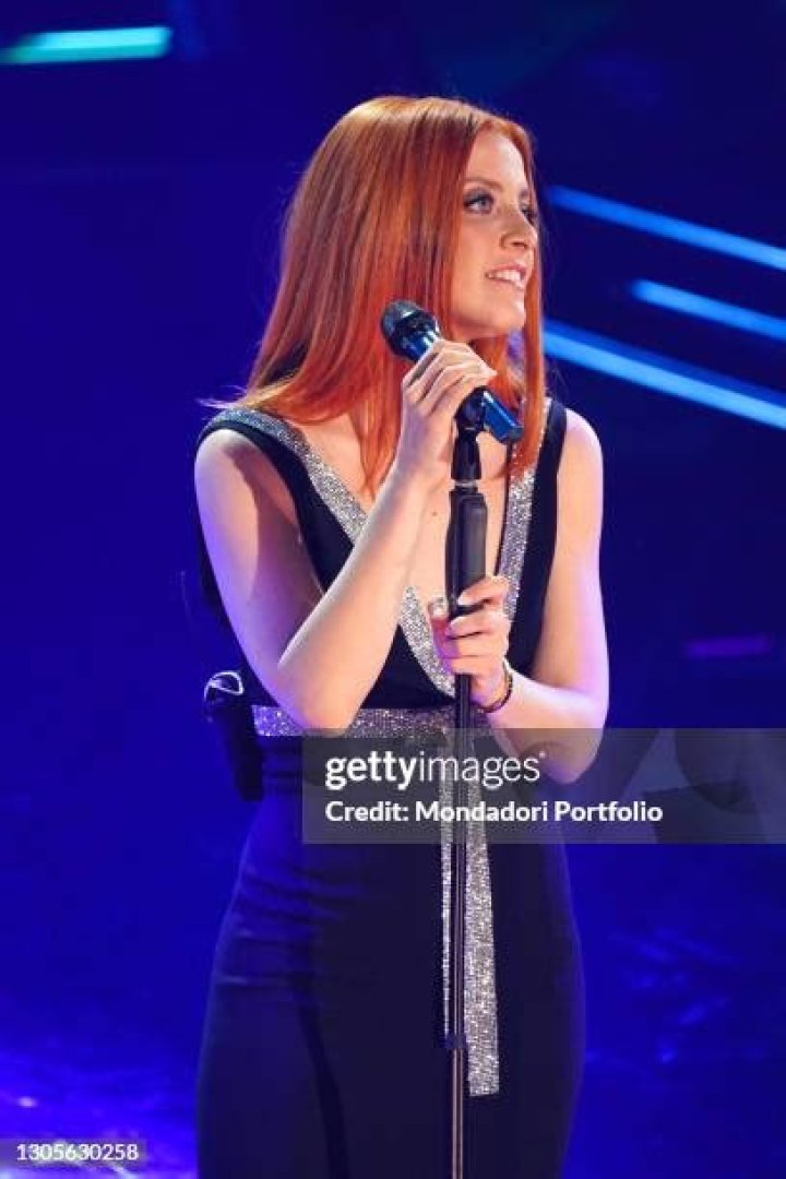 Noemi Biography, Age, Height, Husband, Net Worth, Family