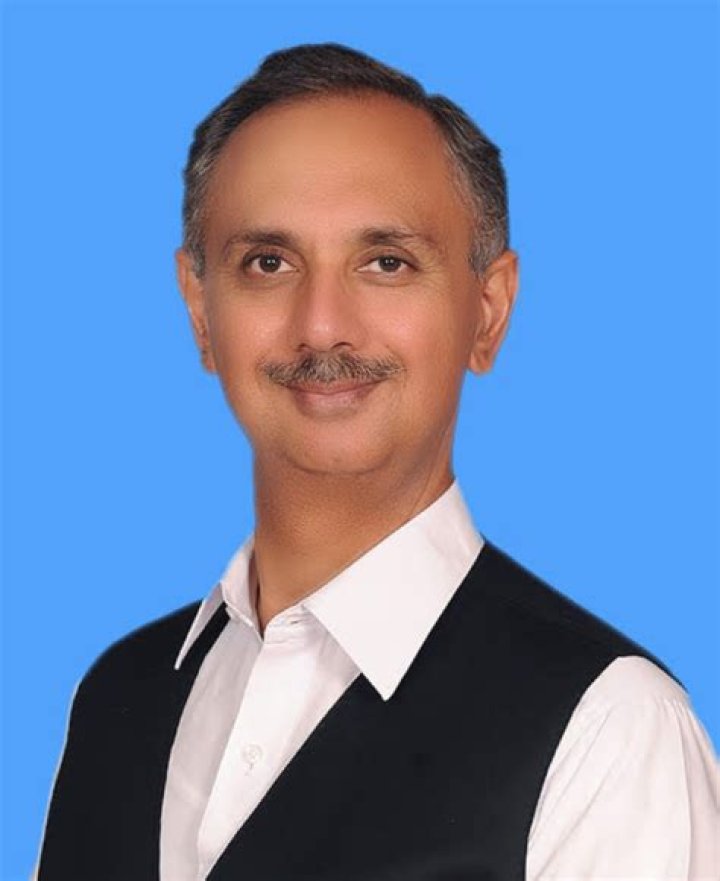 Omar Ayub Khan Biography, Age, Height, Wife, Net Worth, Family