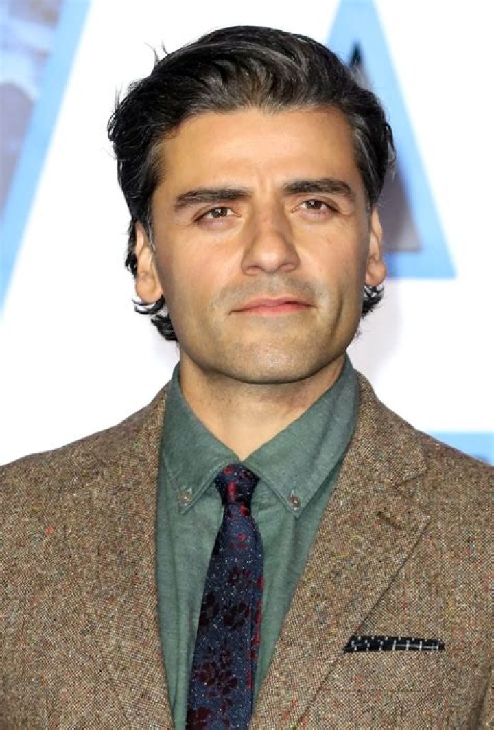 Oscar Isaac biografía, edad, altura, esposo, net worth, familia