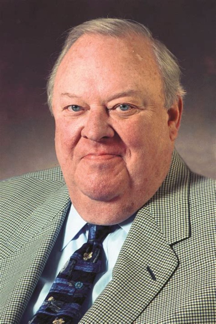 Owsley Brown Frazier Biography, Age, Height, Wife, Net Worth and Family