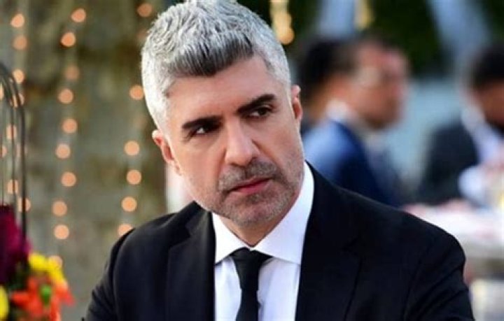 Özcan Deniz Biography, Age, Height, Wife, Net Worth, Family