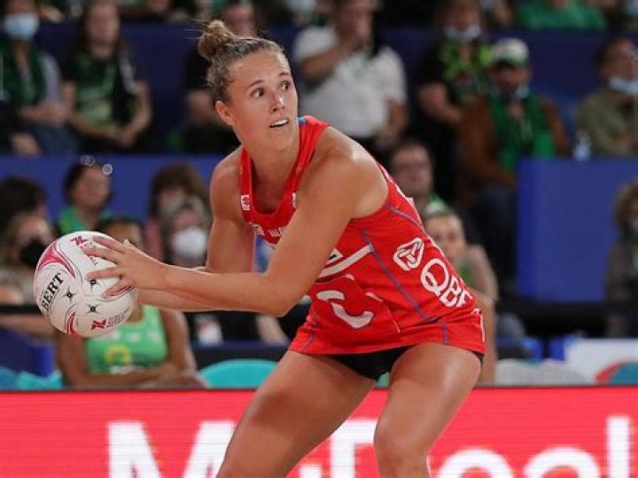 Paige Hadley Biography, Age, Height, Husband, Net Worth, Family