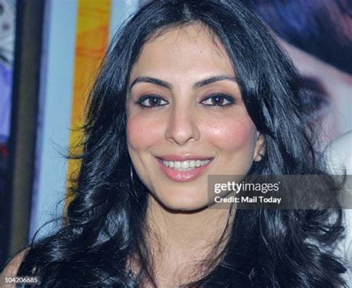 Pakhi Tyrewala Biography, Age, Height, Husband, Net Worth, Family