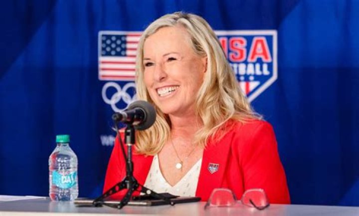 Patty Gasso Biography, Age, Height, Husband, Net Worth, Family