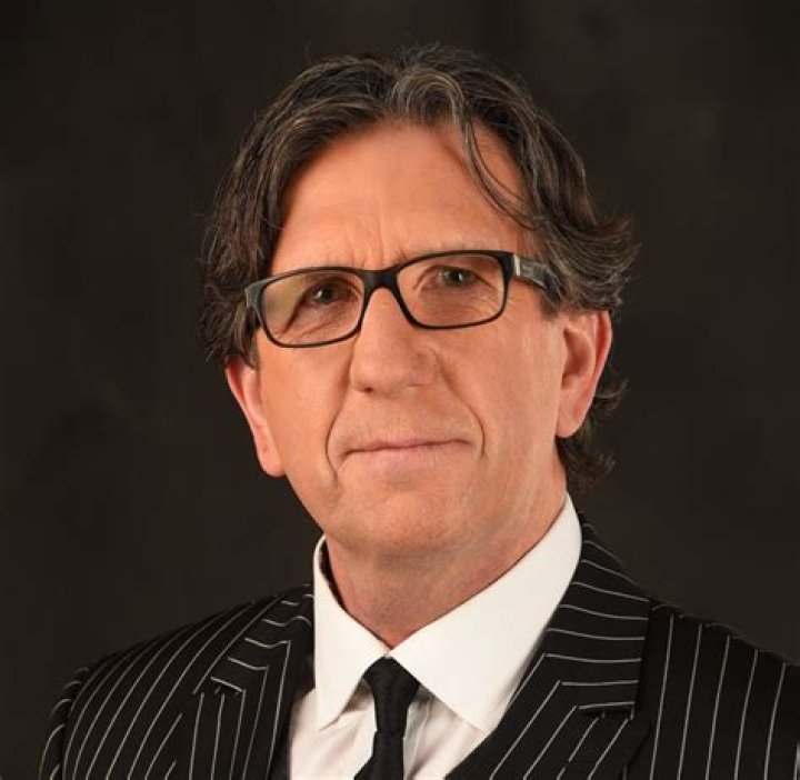 Paul Mariner Biography, Age, Height, Wife, Net Worth, Family