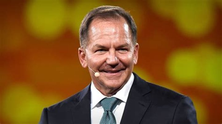 Paul Tudor Jones Biography, Age, Height, Wife, Net Worth, Family