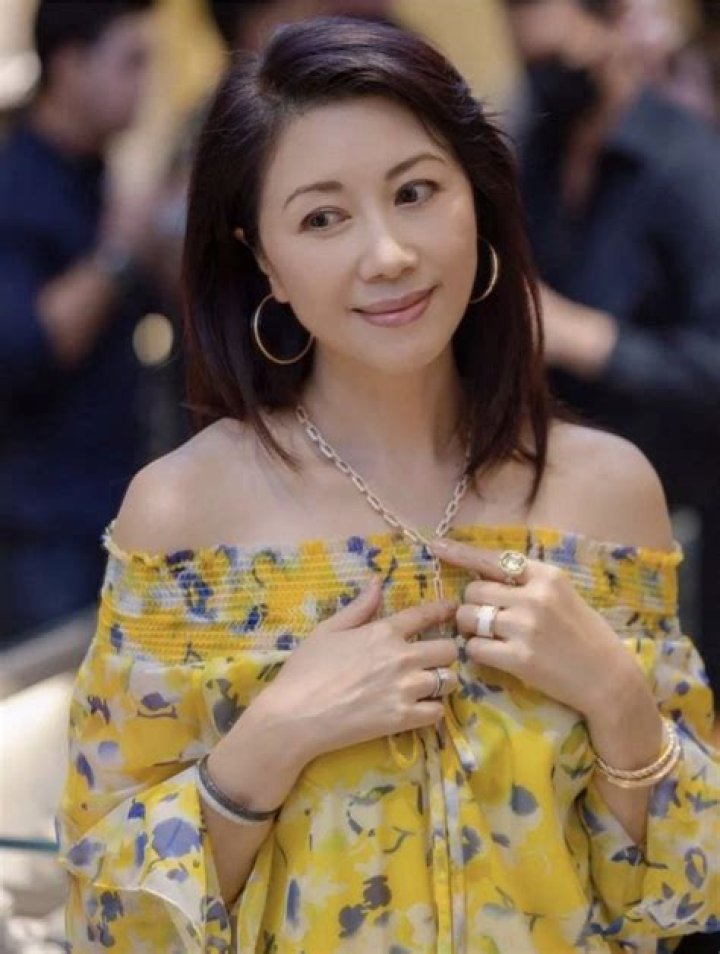 Pauline Yeung Biography, Age, Height, Husband, Net Worth, Family