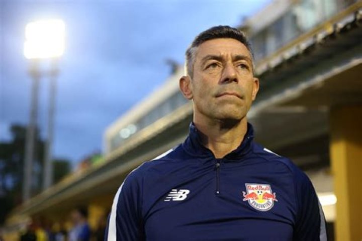 Pedro Caixinha Biography, Age, Height, Wife, Net Worth, Family