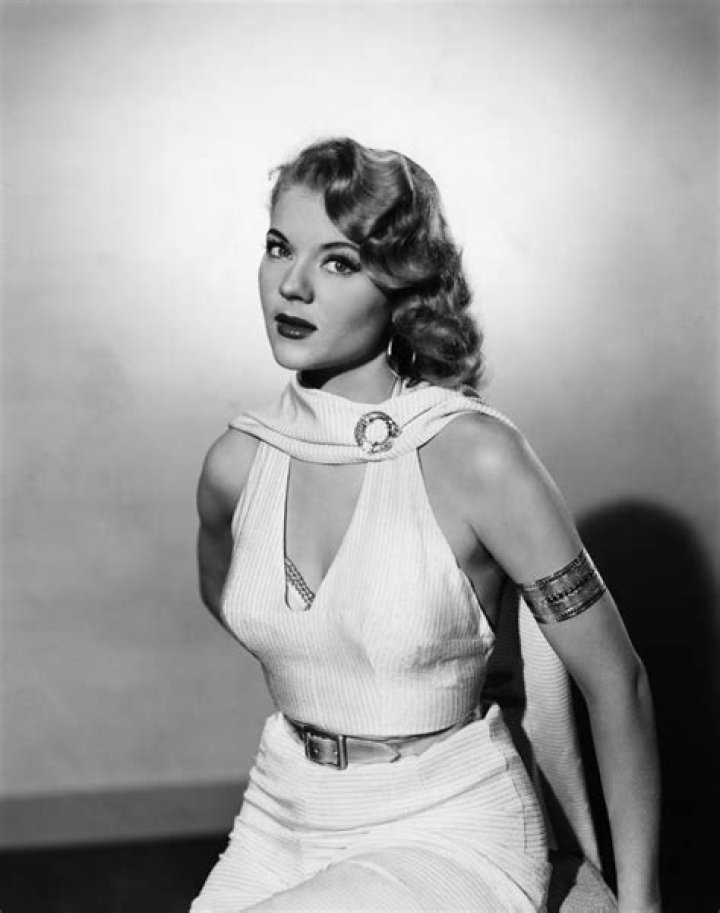 Peggie Castle Biography, Age, Height, Husband, Net Worth, Family