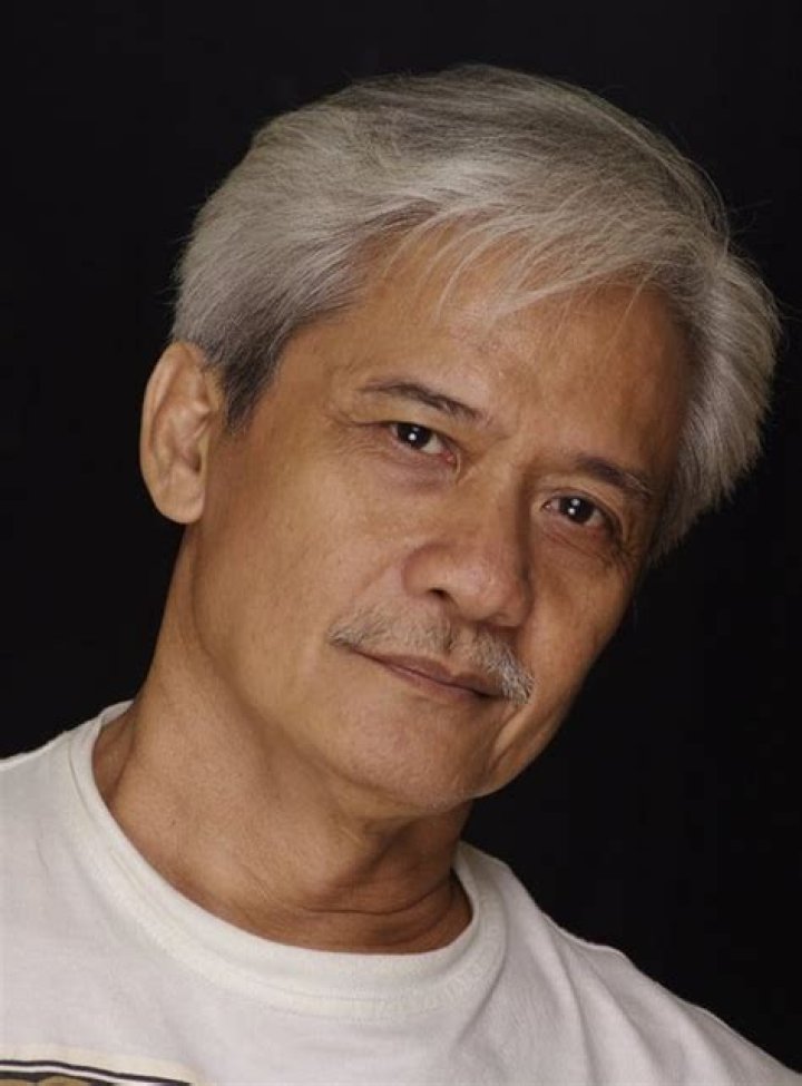 Pen Medina Biography, Age, Height, Wife, Net Worth, Family