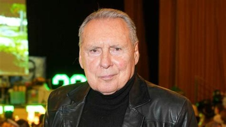 Peter Bond Biography, Age, Height, Wife, Net Worth, Family