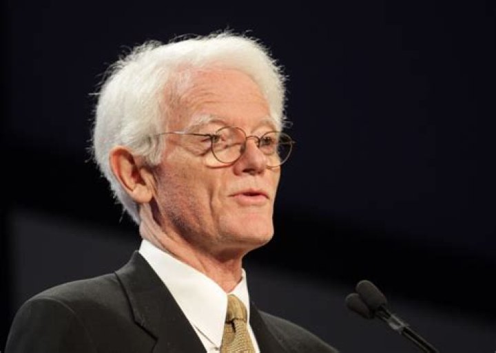 Peter Lynch Biography, Age, Height, Wife, Net Worth, Family