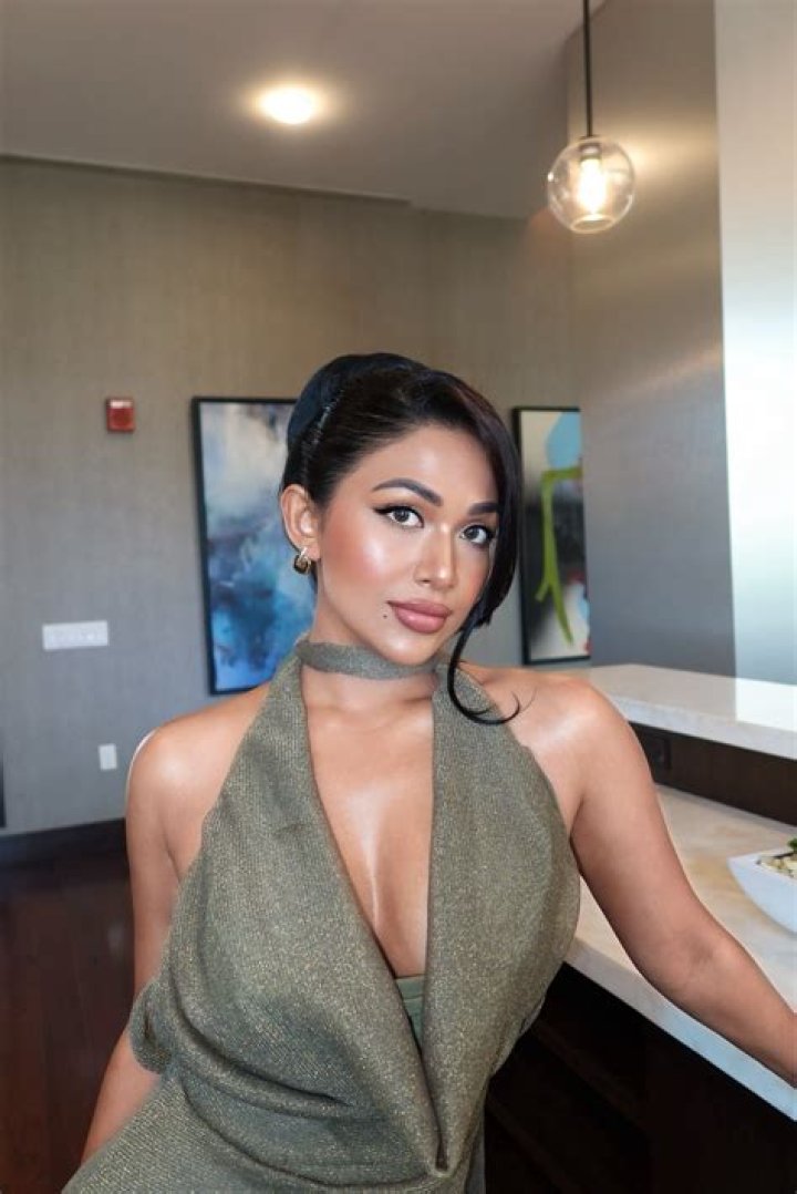 Peya Bipasha Biography, Age, Height, Husband, Net Worth, Family